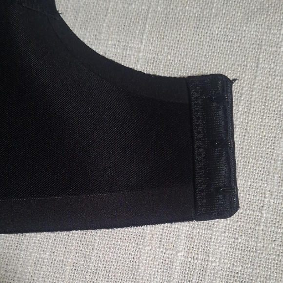 NWT.Olga Black Women's Bra Size 36DD - Picture 5 of 5